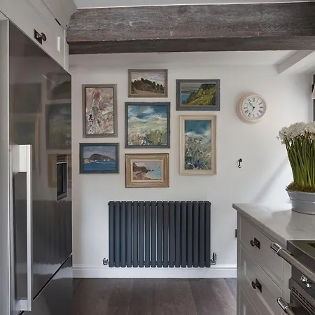 The Little Βίλα Chapel Stile