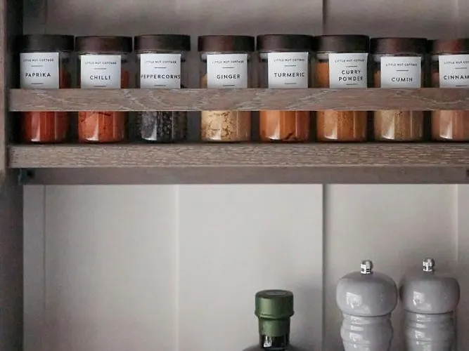 The Little * Chapel Stile